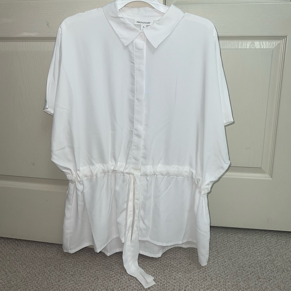 White top with tie at the waist